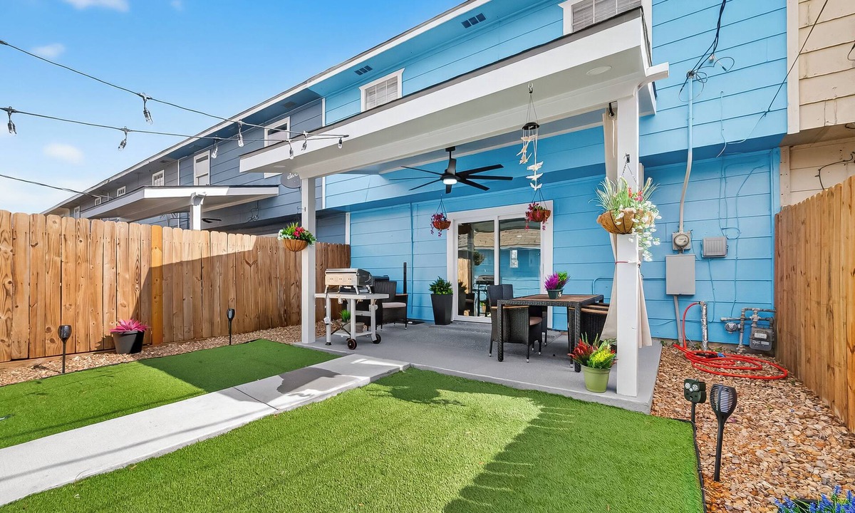 La Porte House | 1/2 Mi to Sylvan Beach Park! Chic Townhome w/ Yard