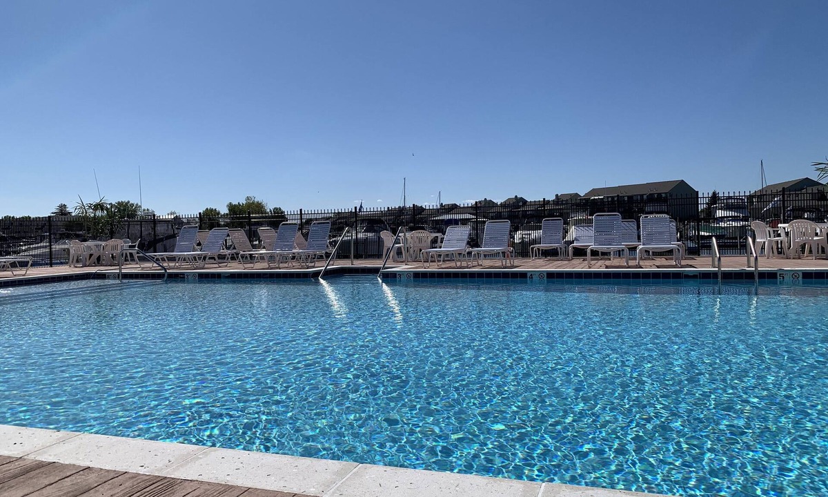 Waterfront Complex | Gypsum