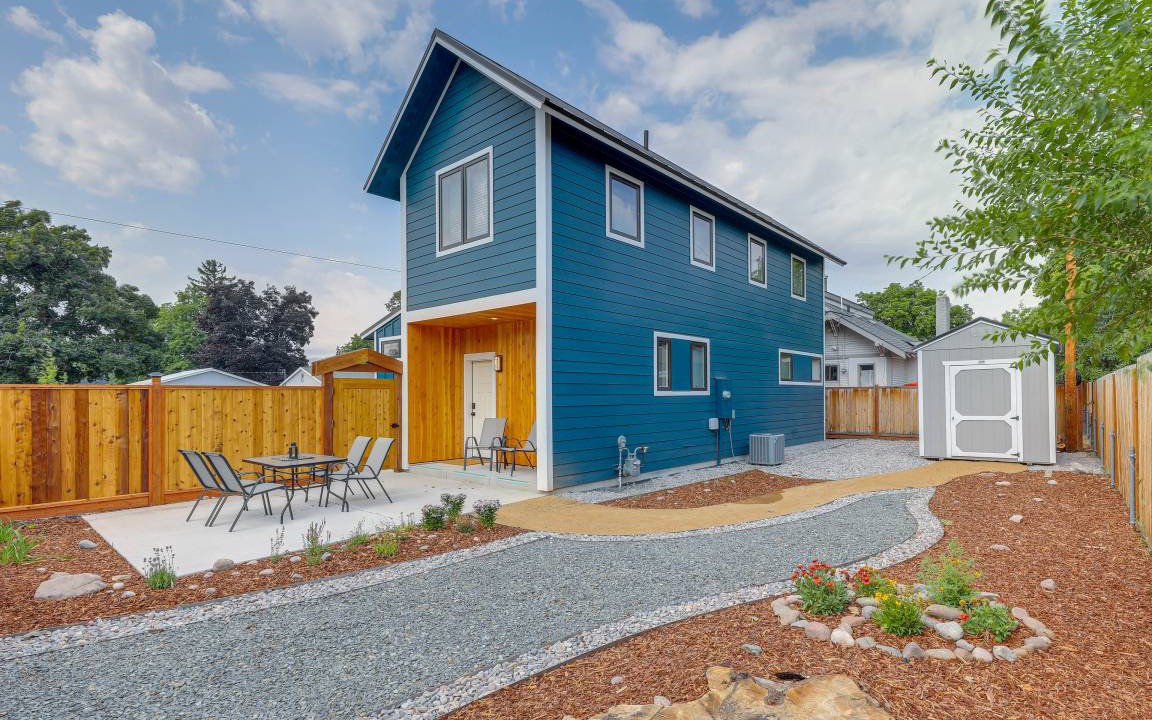 Rose Park House | 102 m² House ∙ 2 bedrooms ∙ 5 guests