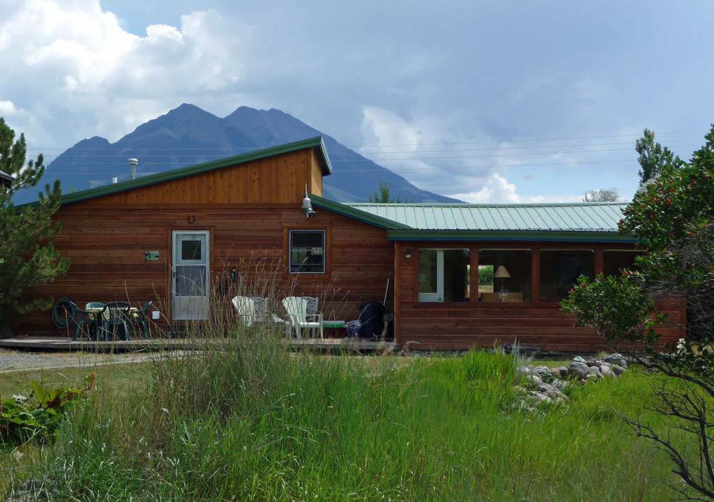 Emigrant House | 102 m² House ∙ 2 bedrooms ∙ 4 guests