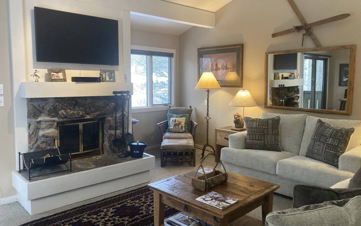 Moose Wilson Road Condo | 103 m² Condo ∙ 2 bedrooms ∙ 6 guests
