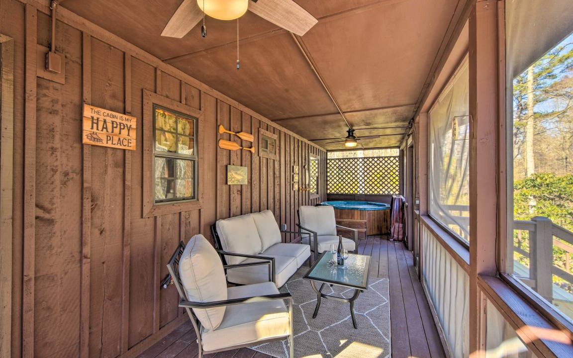 Foxfire Estates House | 107 m² House ∙ 2 bedrooms ∙ 4 guests