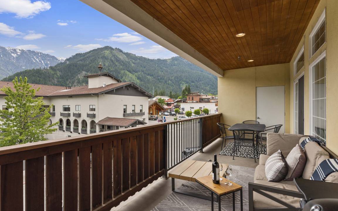 Leavenworth Condo | 117 m² Condo ∙ 2 bedrooms ∙ 5 guests