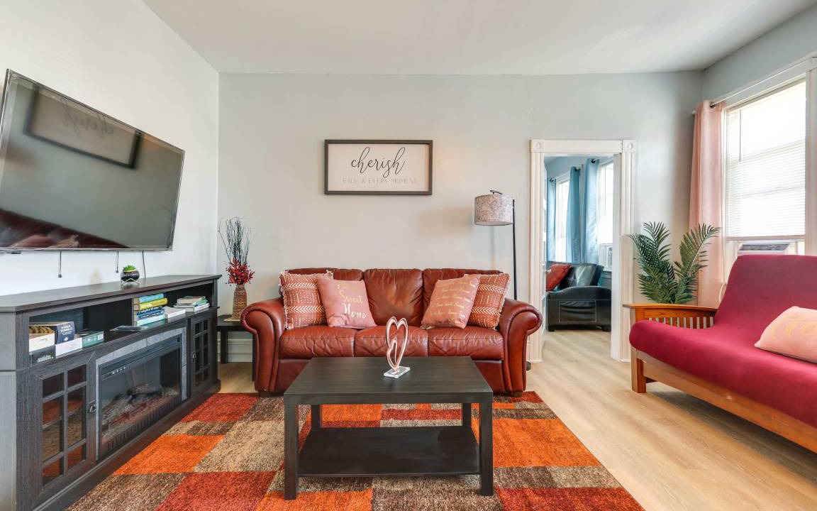 Stoughton Apartment | 120 m² Apartment ∙ 1 bedroom ∙ 5 guests