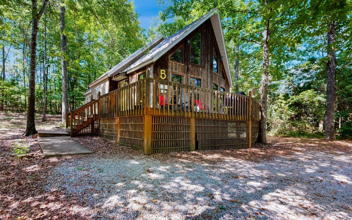 Iuka Cabin | 121 m² Cabin ∙ 3 bedrooms ∙ 7 guests