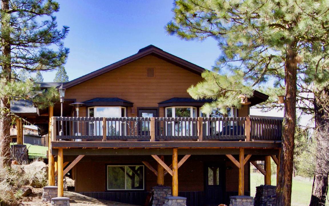 New Meadows Cabin | 149 m² Cabin ∙ 4 bedrooms ∙ 10 guests