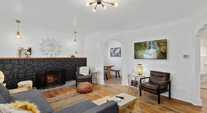 Twin Falls House | 149 m² House ∙ 3 bedrooms ∙ 10 guests