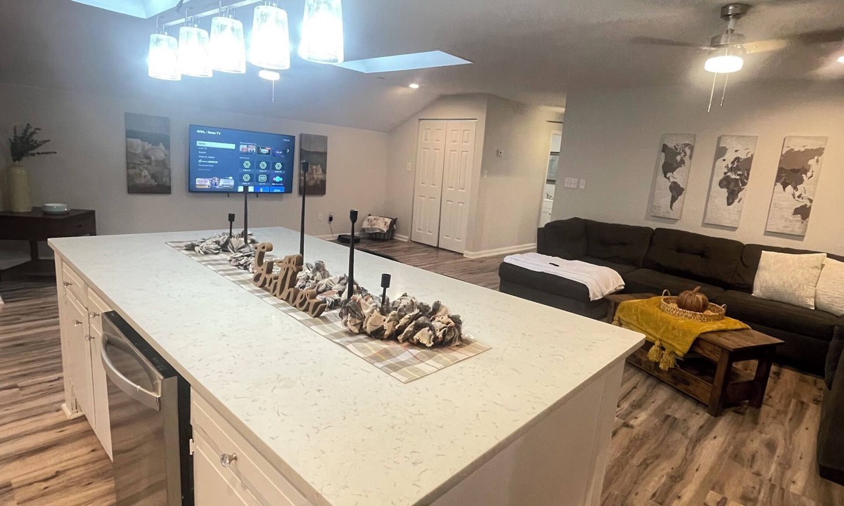 Pine Forest Apartment | 15 mins to Fort Bragg, 9 mins to Cape Fear Valley north. Perfect apartment