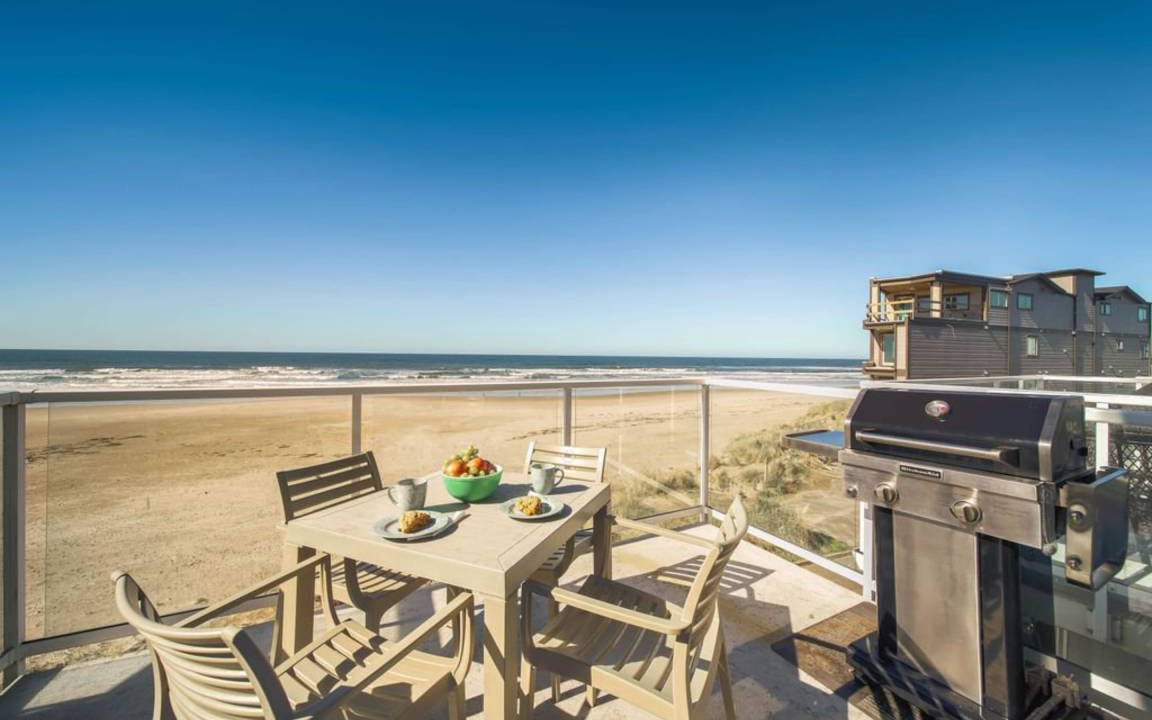 Rockaway Beach House | 150 m² House ∙ 3 bedrooms ∙ 10 guests