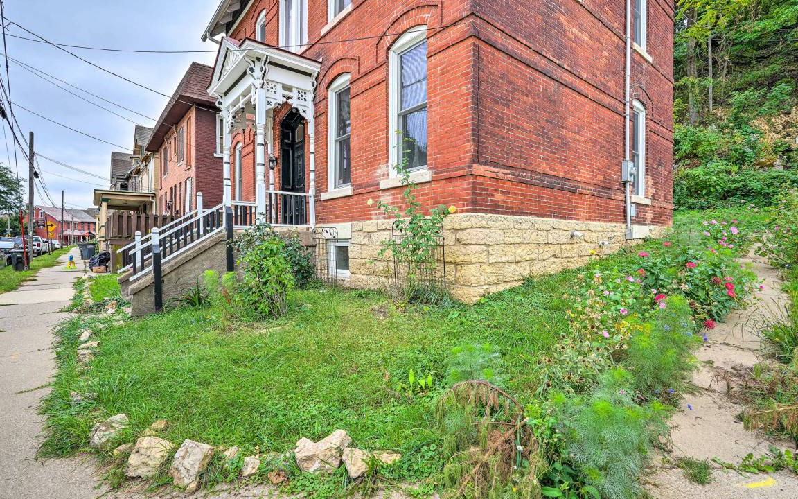 Dubuque House | 157 m² House ∙ 4 bedrooms ∙ 8 guests