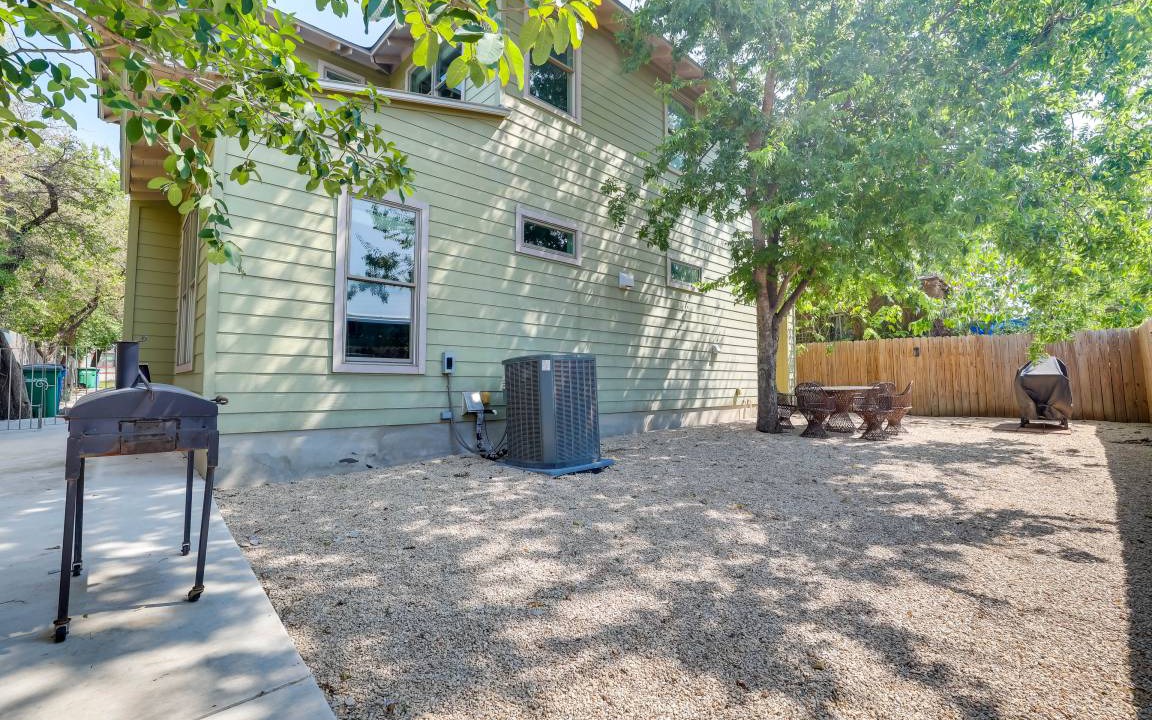 Near East Side House | 158 m² House ∙ 3 bedrooms ∙ 6 guests