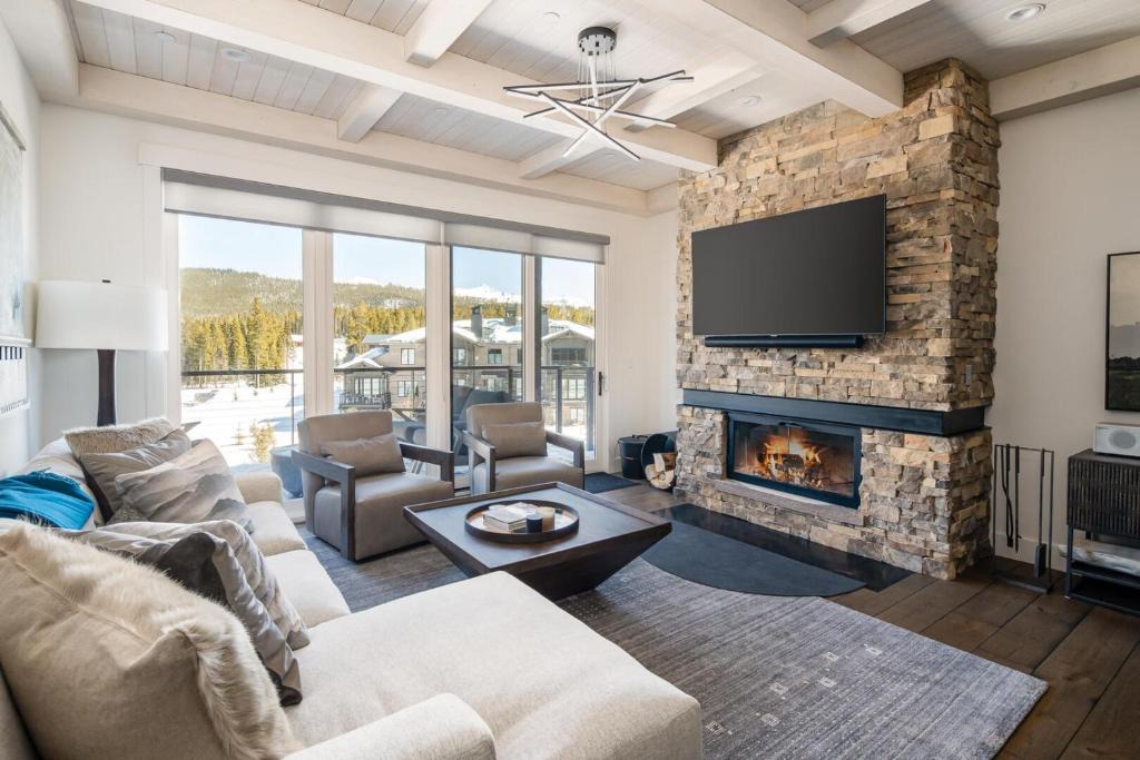 Big Sky House | 16 Wildwood by Moonlight Basin Lodging