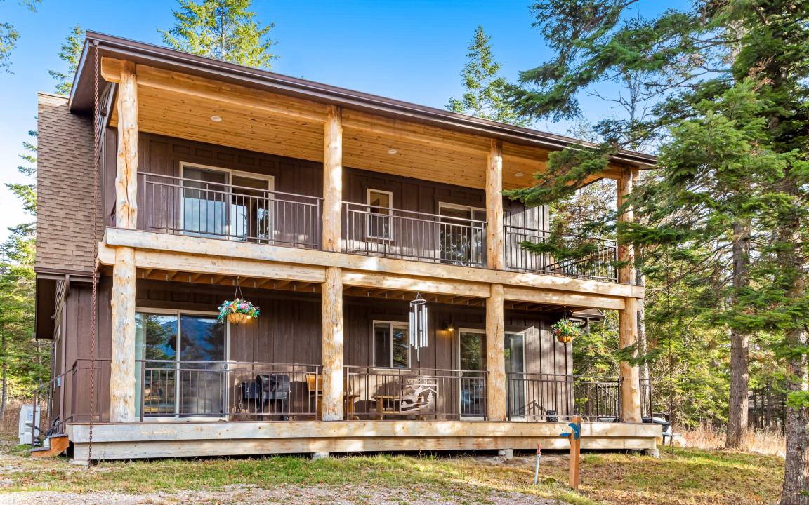 Bigfork Cabin | 167 m² Cabin ∙ 3 bedrooms ∙ 11 guests