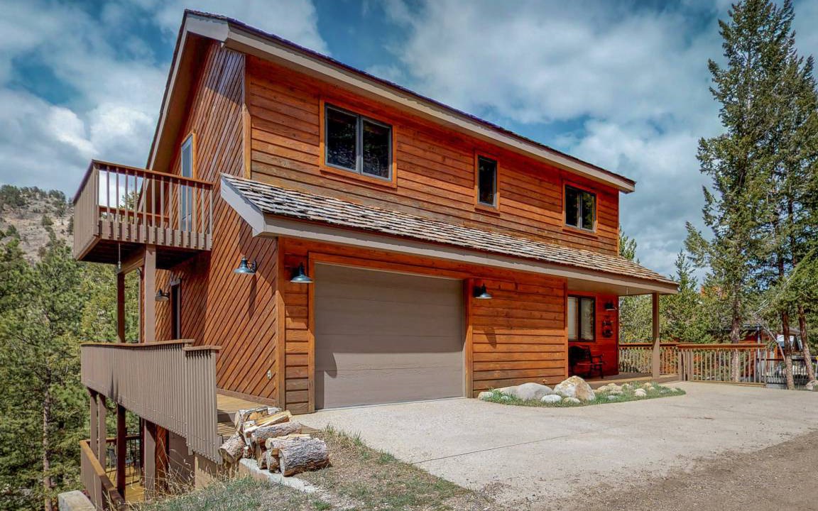 Aspen Brook Ski Chalet | 169 m² Chalet ∙ 4 bedrooms ∙ 8 guests