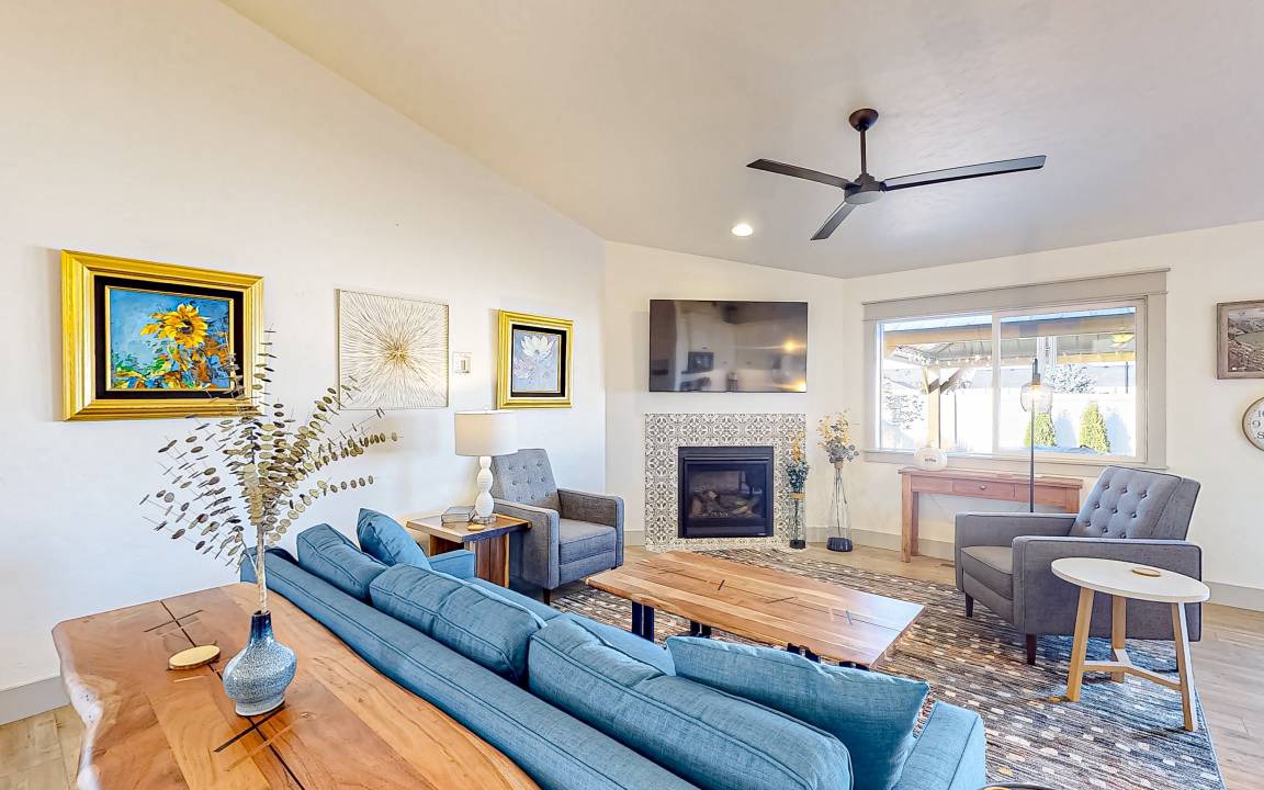 Meridian House | 171 m² House ∙ 3 bedrooms ∙ 6 guests