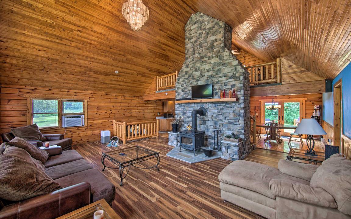 Pine Grove House | 172 m² House ∙ 3 bedrooms ∙ 8 guests