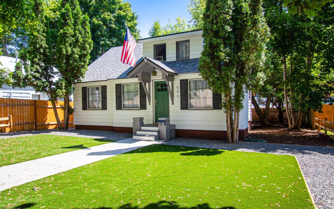 Garden District House | 180 m² House ∙ 2 bedrooms ∙ 6 guests