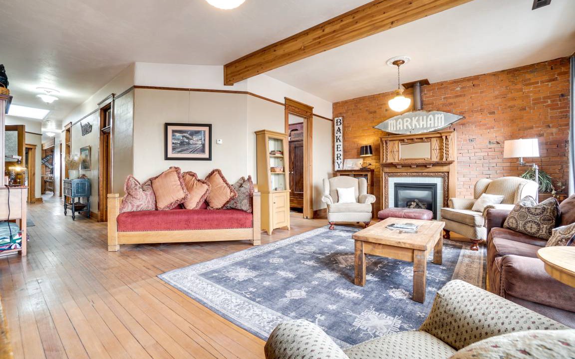 Laramie Apartment | 185 m² Apartment ∙ 3 bedrooms ∙ 8 guests