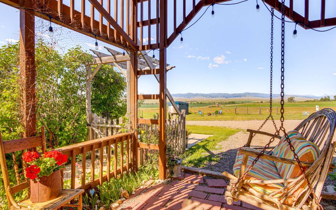 Livingston House | 185 m² House ∙ 2 bedrooms ∙ 6 guests