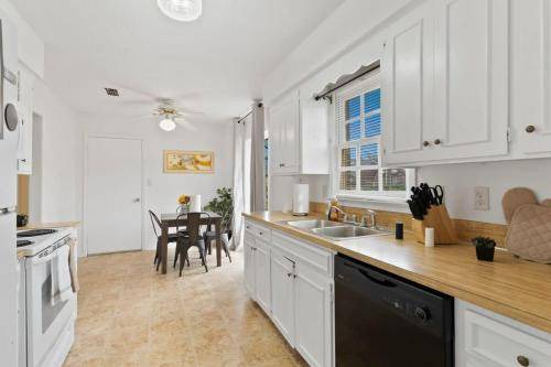 Montgomery House | 186 m² House ∙ 1 bedroom ∙ 14 guests