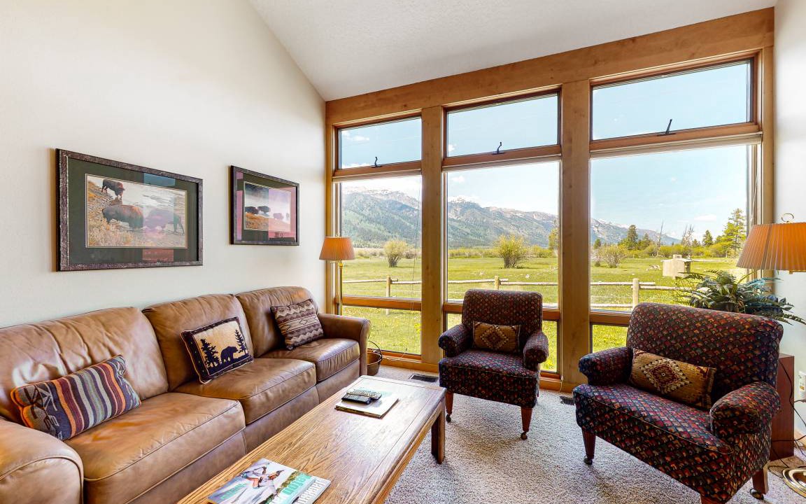 Moose Wilson Road Condo | 191 m² Condo ∙ 3 bedrooms ∙ 8 guests