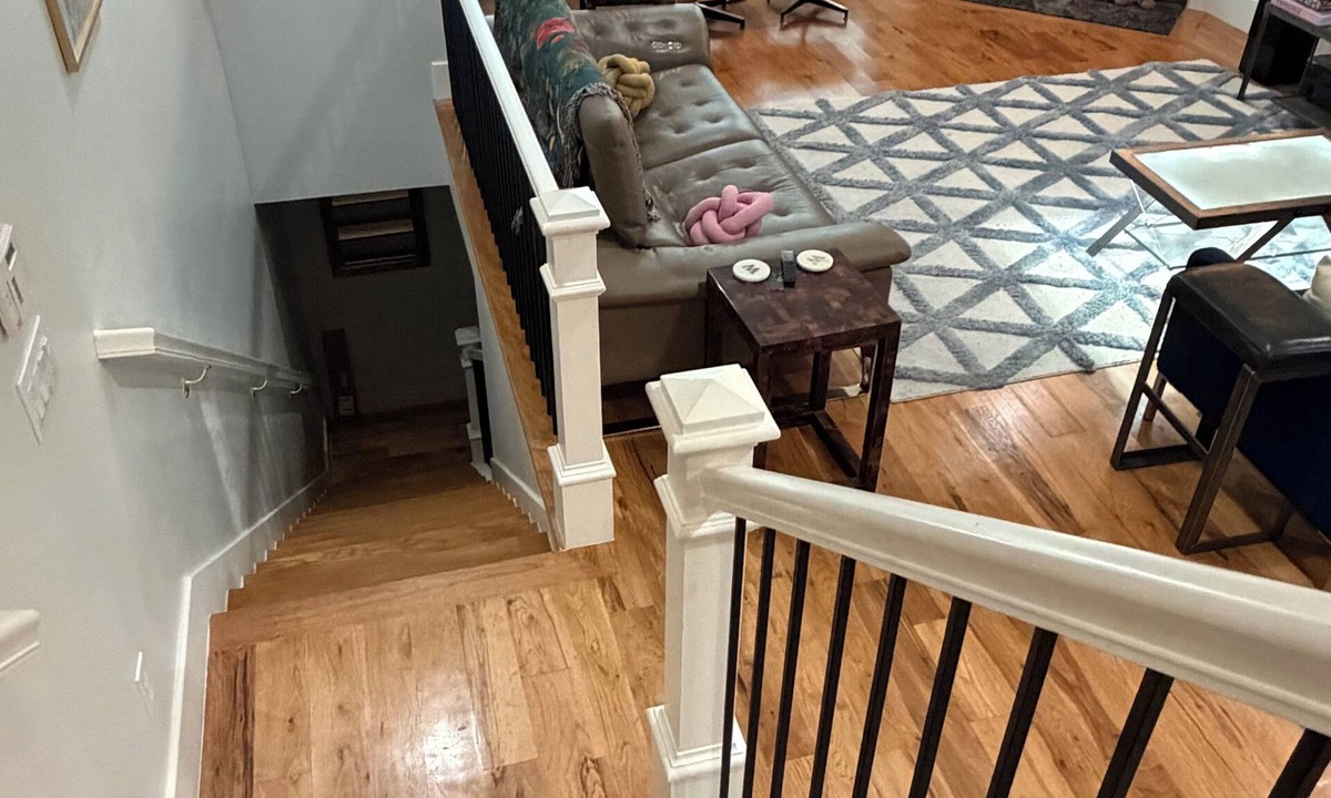 Oak Lawn House | 2-bed, 2.5-bath townhouse in the heart of Oak Lawn
