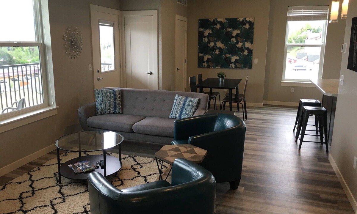 Farviews - Pattee Canyon Apartment | 2 bedroom + 1 bath apartment with amazing views!