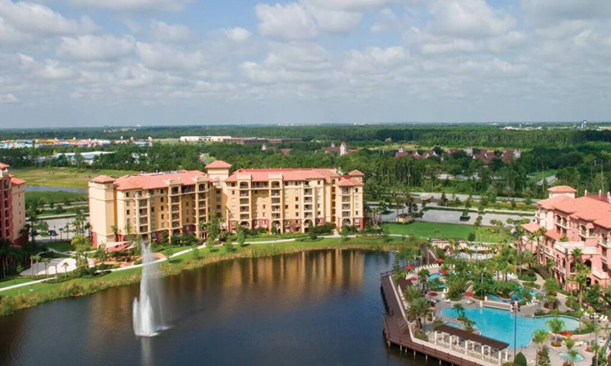 Florida Central Atlantic Coast Resort | 2 Bedroom Deluxe Condo at Bonnet Creek, on Disney Property!