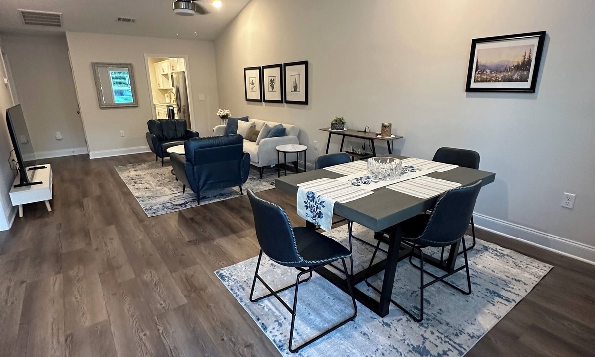 Gracewood House | 2-bedroom townhome in South Augusta