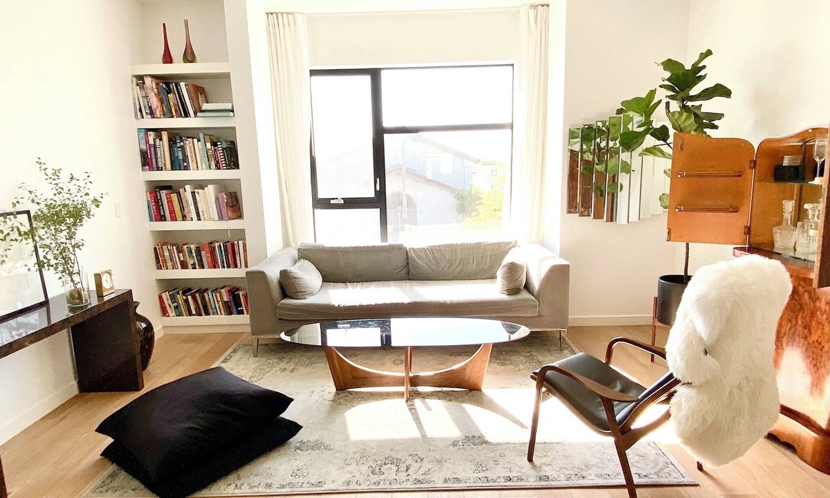 Upper Telegraph House | 2-bedroom + TV Room townhome in walkable Rockridge close to UC Berkeley and SF.
