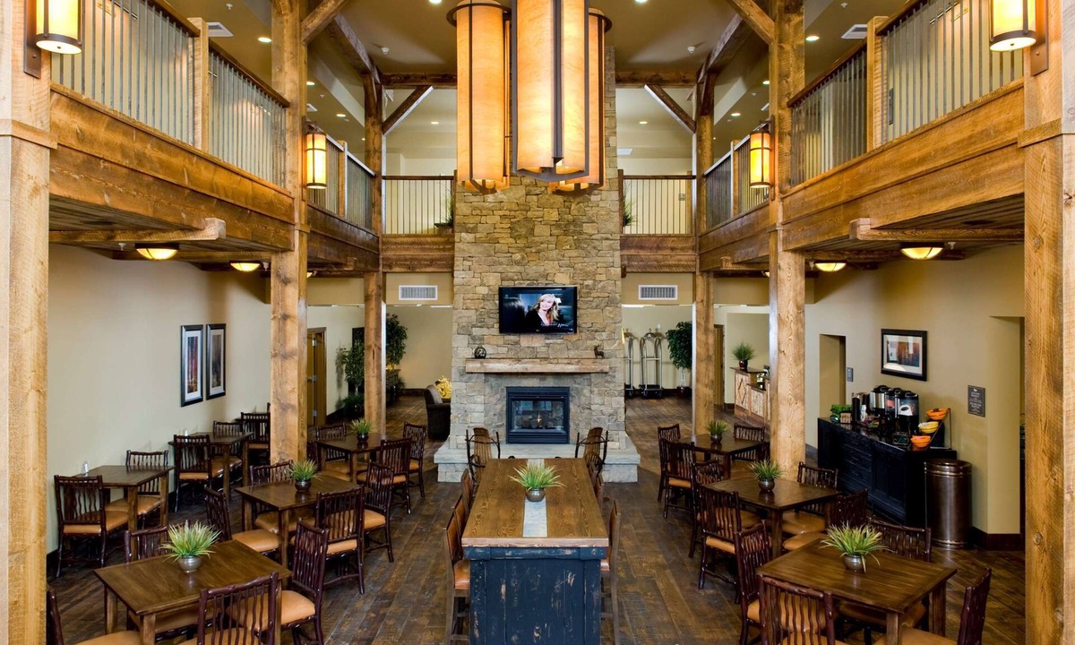 Bozeman Apartment | 2 Connecting Suites at a Hotel