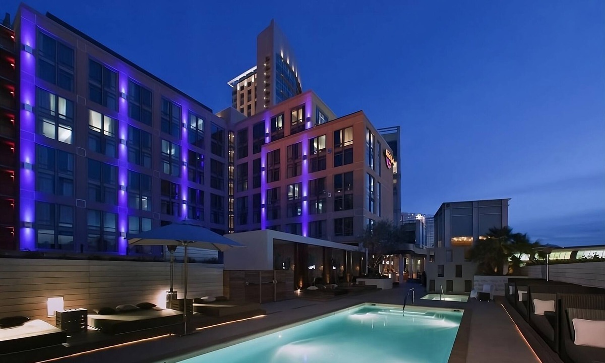 Gaslamp Quarter Hotel | 2 Convenient Units! Bike Rental, Parking Onsite! Minutes to San Diego Airport!