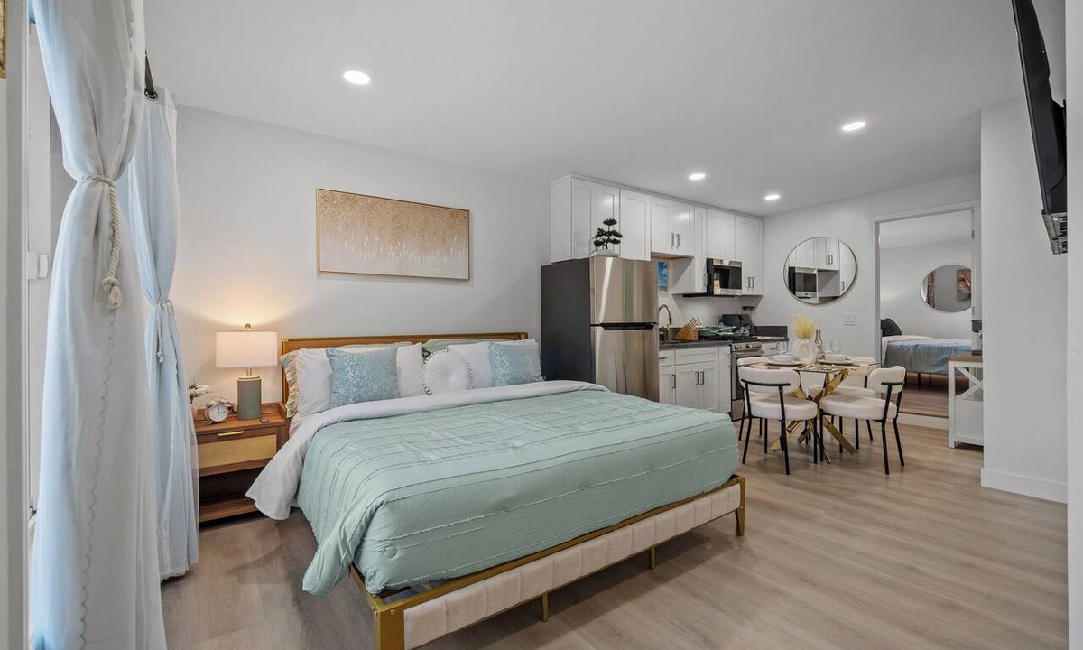 Lemon Grove House | 2 King Beds, Ranch-Style, 2 Parking, AC, Nice View
