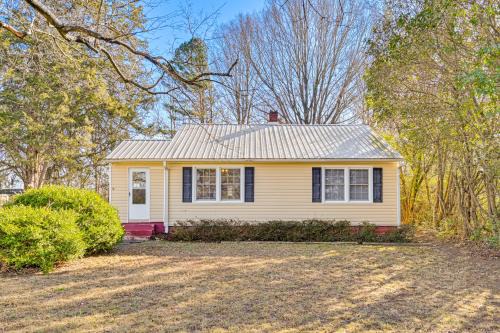 Lexington House | 2 Mi to Uptown Lexington: Pet-Friendly Getaway!