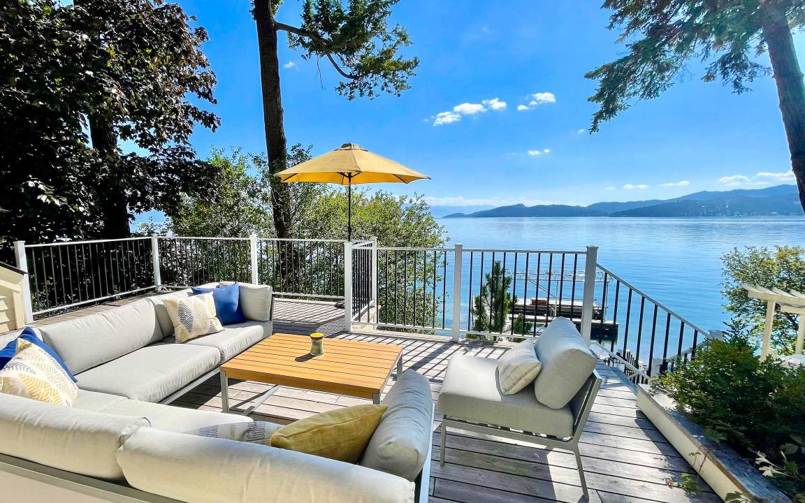 Lakeside House | 204 m² House ∙ 4 bedrooms ∙ 9 guests