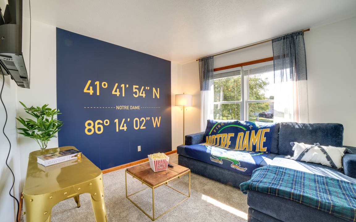 South Bend House | 213 m² House ∙ 3 bedrooms ∙ 9 guests