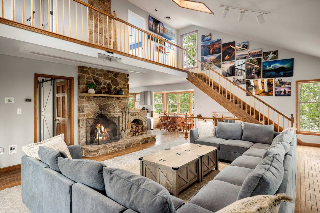 Berkeley Springs Cabin | 216 m² Cabin ∙ 4 bedrooms ∙ 10 guests