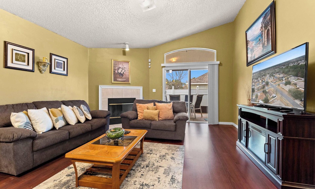 Northside House | *25% OFF | Quiet Location | Pets & Long Stays Welcome*