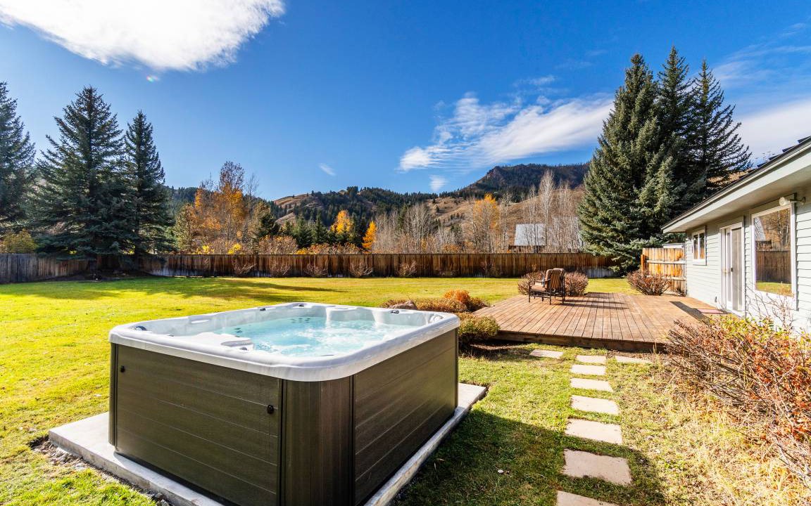 Hulen Meadows House | 260 m² House ∙ 4 bedrooms ∙ 10 guests