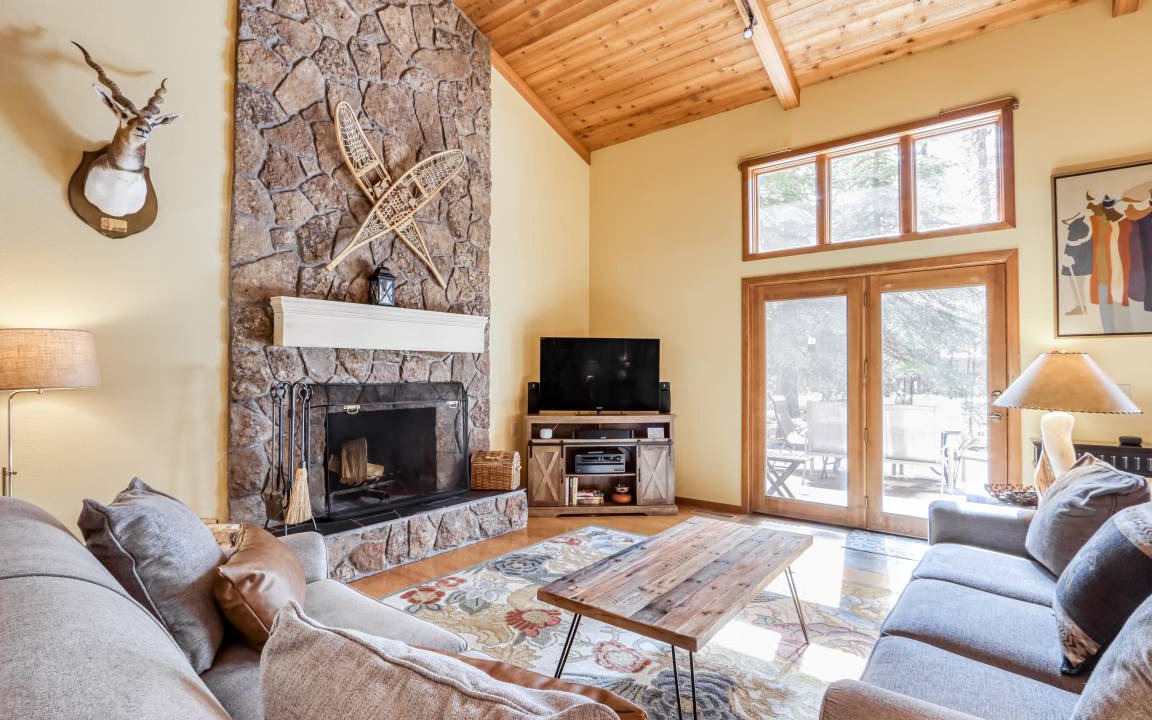 Black Butte Ranch House | 269 m² House ∙ 5 bedrooms ∙ 11 guests