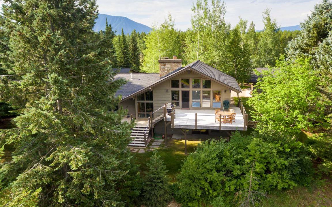 West Glacier House | 271 m² House ∙ 4 bedrooms ∙ 8 guests
