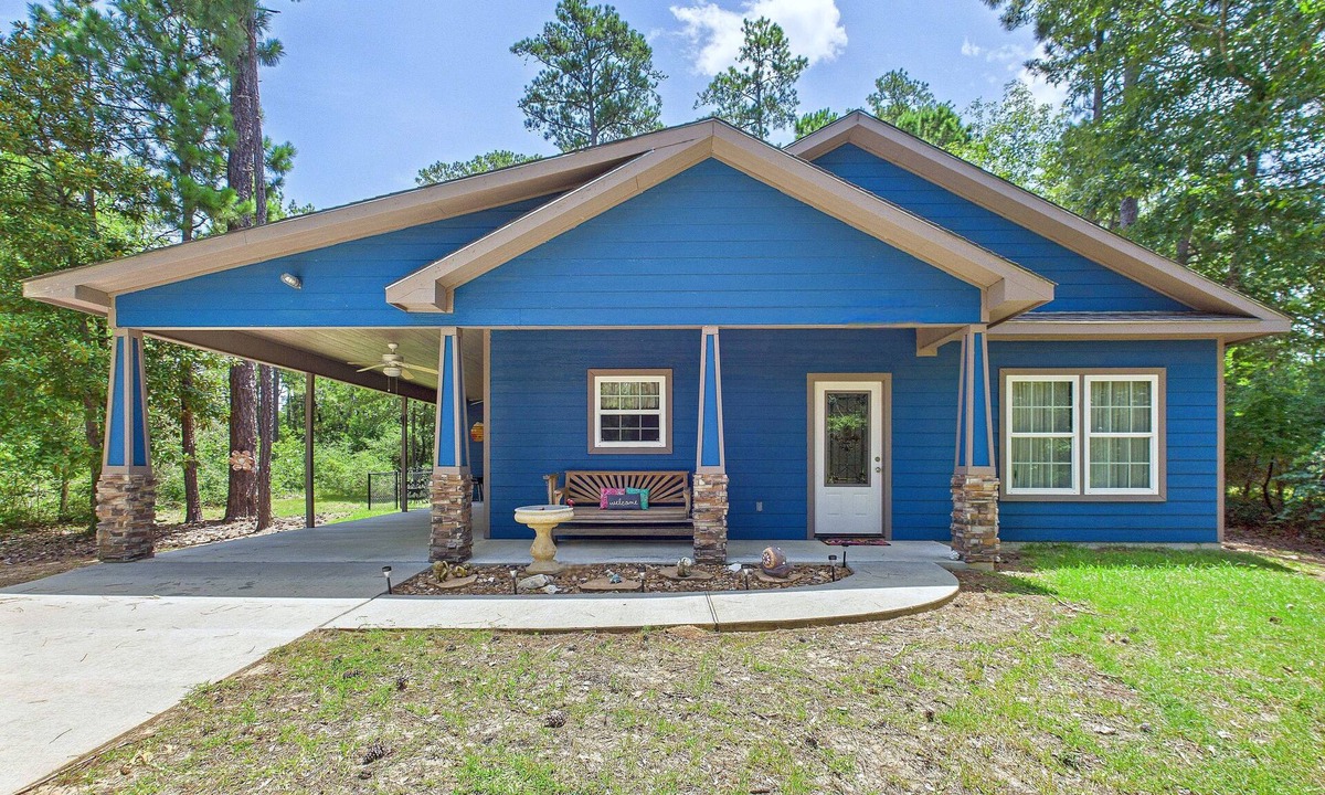 Brookeland House | 2BR Home Near Lake Sam Rayburn in Rayburn Country w/Boat & Covered Parking