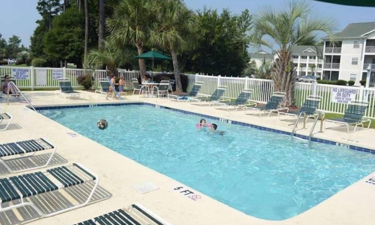 Carolina Forest House | 2BR River Oaks Golf Course Condo W/pool Access