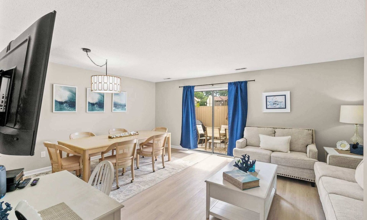 Little River Condo | 2BR Townhome Condo Near North Myrtle Beach