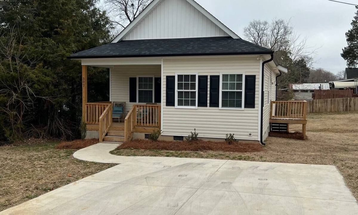 Salisbury House | 3 bed 2 bath new construction home built in 2021