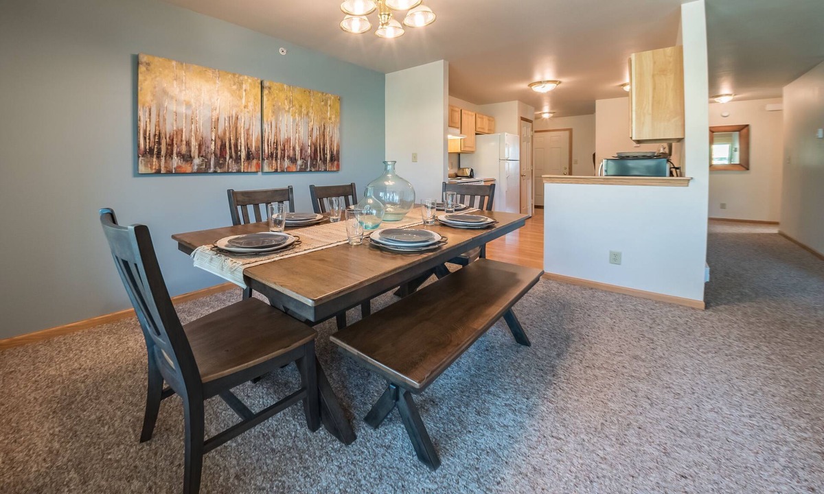 Billings Condo | 3 Bedroom 2 bath luxury condo, 5 minutes from the medical corridor and downtown