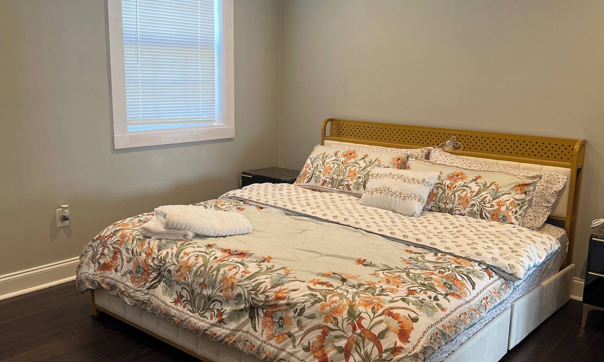 Linwood House | 3 bedroom house in brilliant Boothwyn with WiFi, AC