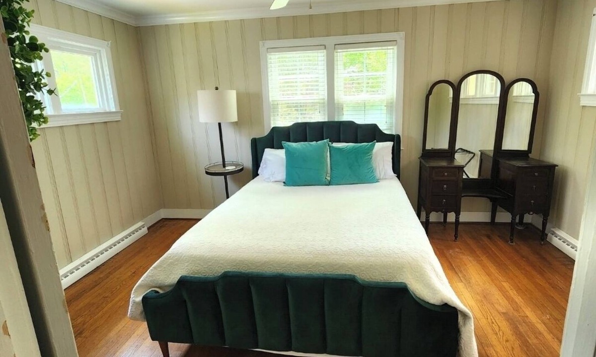 Asheboro House | 3-bedroom house in lovely Asheboro with AC for your stay