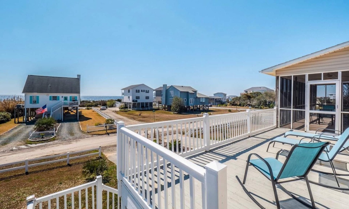 Yaupon Beach House | 3 Bedroom ocean view close to pier and pet friendly!