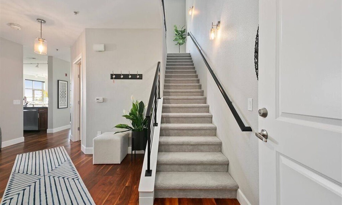 Downtown Boise Condo | 3-bedroom penthouse condo in DownTown Boise, 2 decks, Close to Everything!